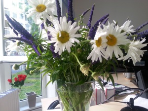 Blumenstrauß zum zehnjährigen Firmenjubiläum